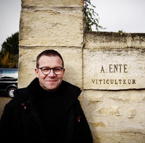 Arnaud Ente at the entrance of his Domaine